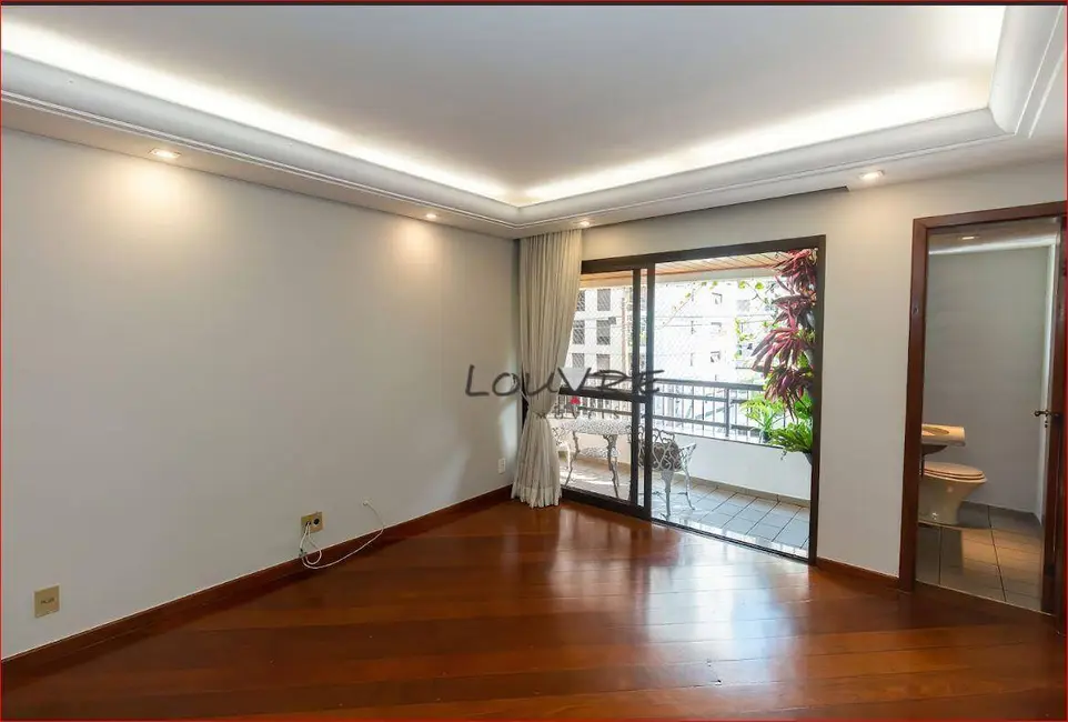 Foto 1 de Apartamento com 4 quartos para alugar, 140m2 em Moema, São Paulo - SP