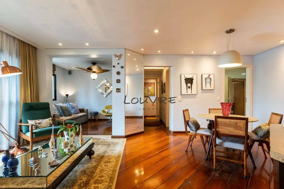 Apartamento com 4 quartos à venda, 141m2 em Moema, São Paulo - SP - imagem 3 Foto 3 de Apartamento com 4 quartos à venda, 141m2 em Moema, São Paulo - SP