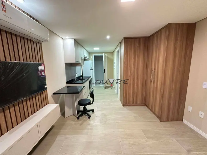 Foto 2 de Kitnet com 1 quarto para alugar, 25m2 em Vila Olímpia, São Paulo - SP