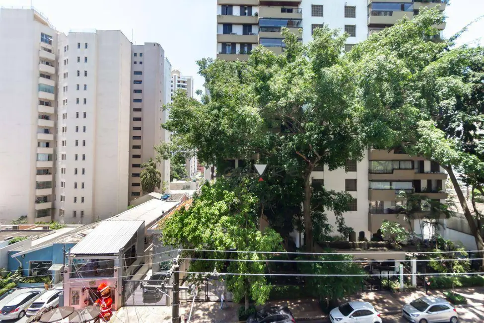 Foto 2 de Apartamento com 3 quartos à venda, 101m2 em Moema, São Paulo - SP