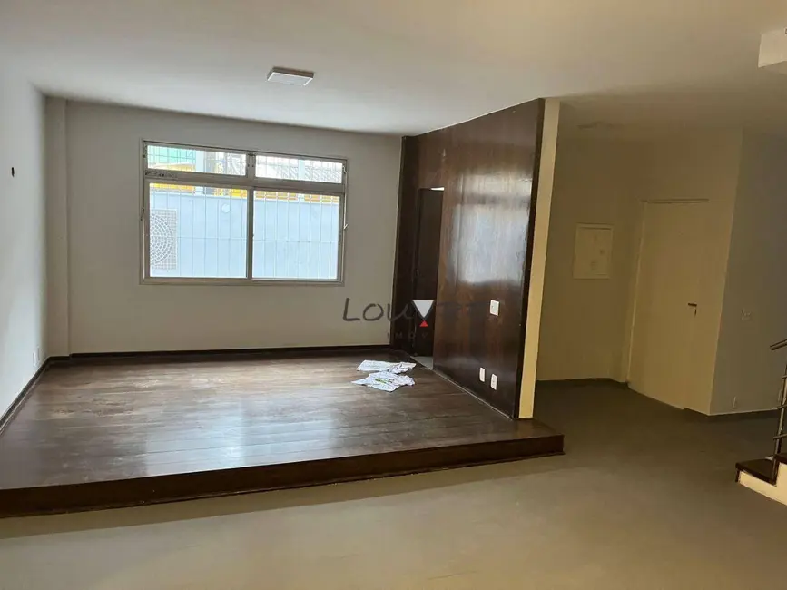 Foto 6 de Casa à venda e para alugar, 300m2 em Moema, São Paulo - SP