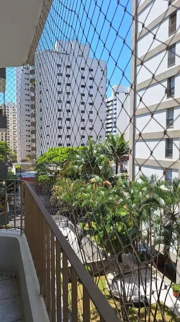 Foto 3 de Apartamento com 2 quartos à venda, 70m2 em Moema, São Paulo - SP