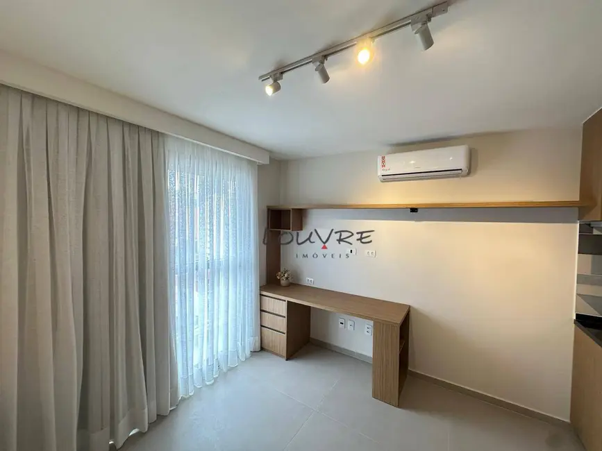 Foto 4 de Kitnet com 1 quarto para alugar, 25m2 em Vila Olímpia, São Paulo - SP