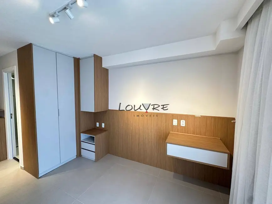 Foto 2 de Kitnet com 1 quarto para alugar, 25m2 em Vila Olímpia, São Paulo - SP