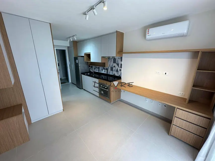 Foto 1 de Kitnet com 1 quarto para alugar, 25m2 em Vila Olímpia, São Paulo - SP