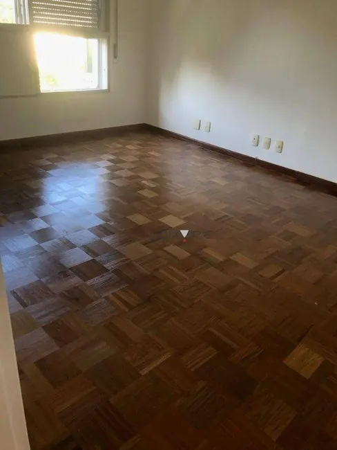 Apartamento com 4 quartos para alugar, 226m2 em Jardim Europa, São Paulo - SP - imagem 7 Foto 7 de Apartamento com 4 quartos para alugar, 226m2 em Jardim Europa, São Paulo - SP
