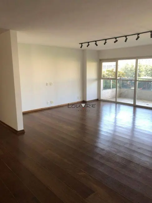 Apartamento com 4 quartos para alugar, 226m2 em Jardim Europa, São Paulo - SP - imagem 2 Foto 2 de Apartamento com 4 quartos para alugar, 226m2 em Jardim Europa, São Paulo - SP