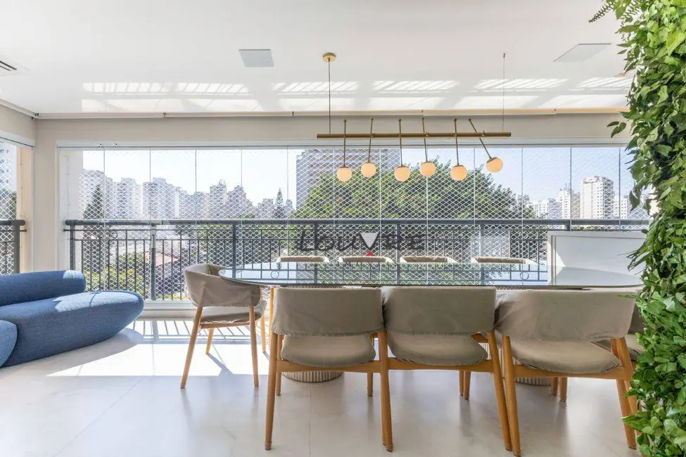 Apartamento com 3 quartos à venda, 170m2 em Moema, São Paulo - SP - imagem 2 Foto 2 de Apartamento com 3 quartos à venda, 170m2 em Moema, São Paulo - SP