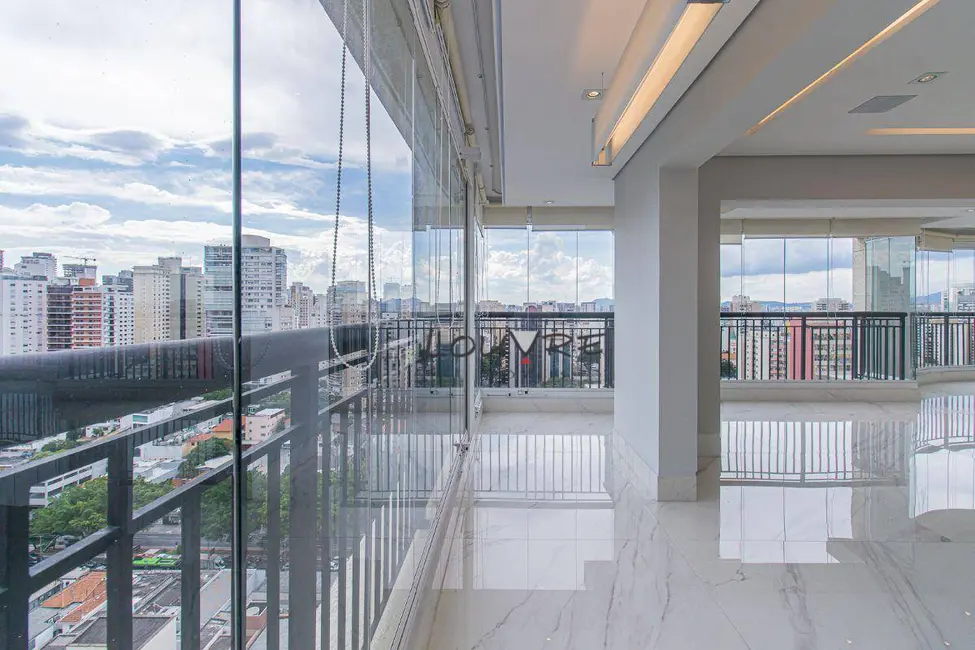 Foto 9 de Apartamento com 3 quartos para alugar, 230m2 em Higienópolis, São Paulo - SP