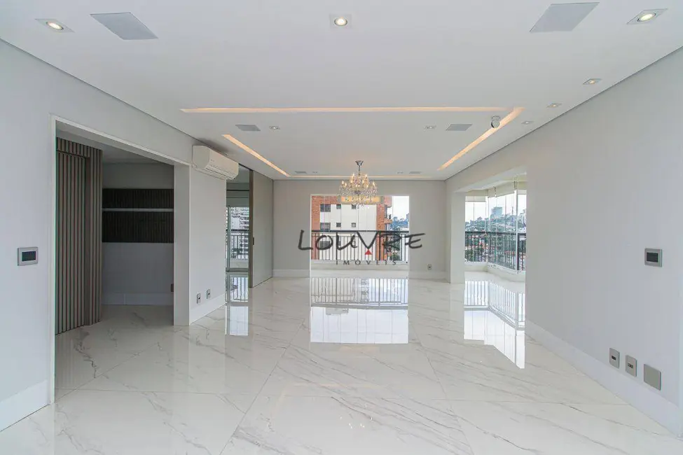 Foto 2 de Apartamento com 3 quartos para alugar, 230m2 em Higienópolis, São Paulo - SP