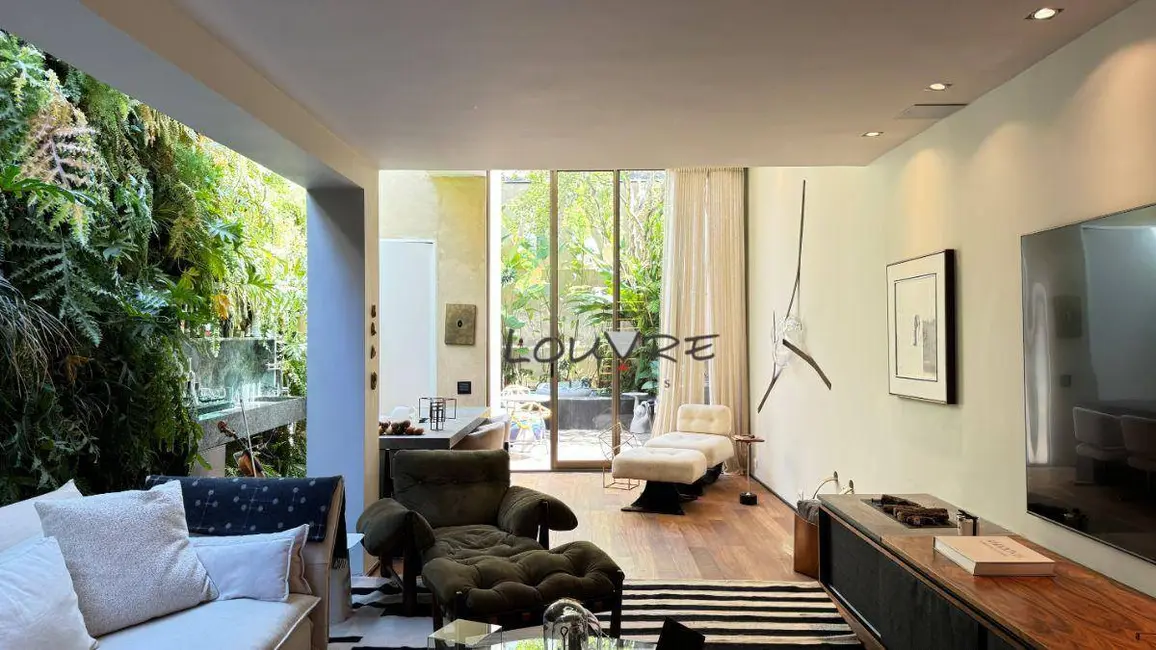 Foto 1 de Casa com 2 quartos à venda, 200m2 em Itaim Bibi, São Paulo - SP