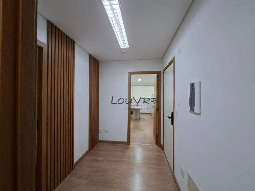 Foto 4 de Loft / Flat à venda e para alugar, 65m2 em Moema, São Paulo - SP