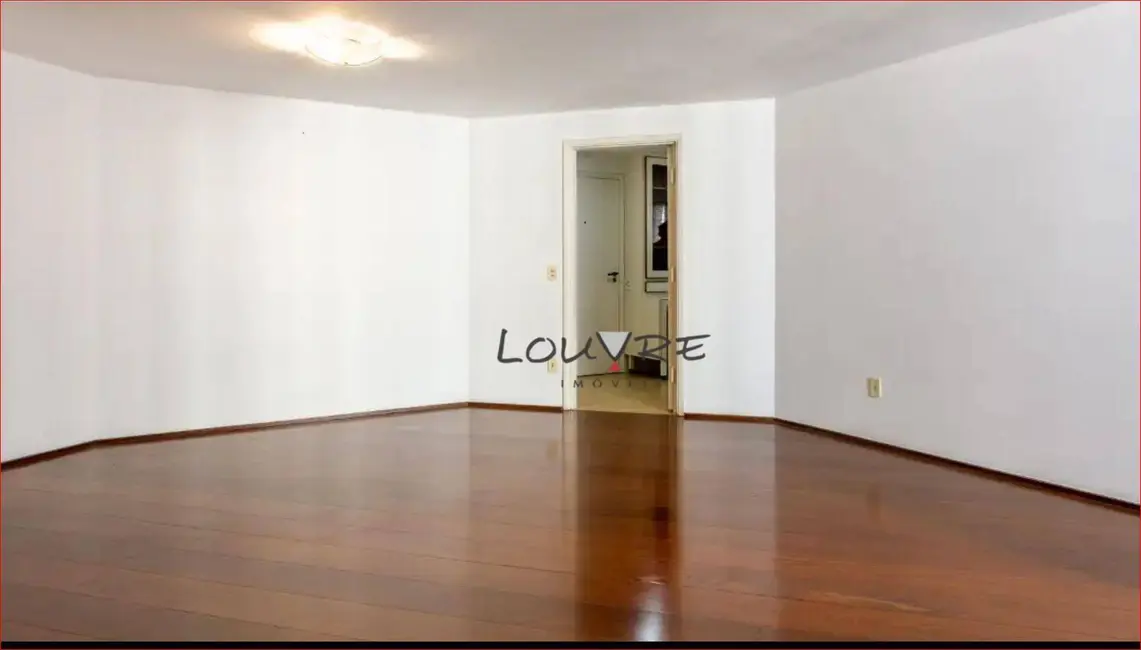 Apartamento com 3 quartos à venda, 120m2 em Moema, São Paulo - SP - imagem 3 Foto 3 de Apartamento com 3 quartos à venda, 120m2 em Moema, São Paulo - SP