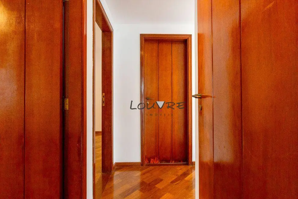 Apartamento com 3 quartos à venda, 236m2 em São Paulo - SP - imagem 9 Foto 9 de Apartamento com 3 quartos à venda, 236m2 em São Paulo - SP