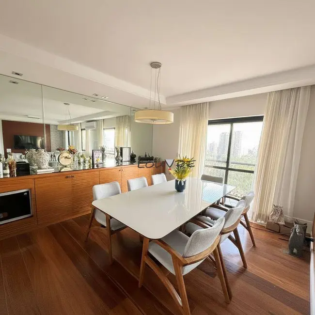 Foto 3 de Apartamento com 3 quartos à venda, 117m2 em Moema, São Paulo - SP
