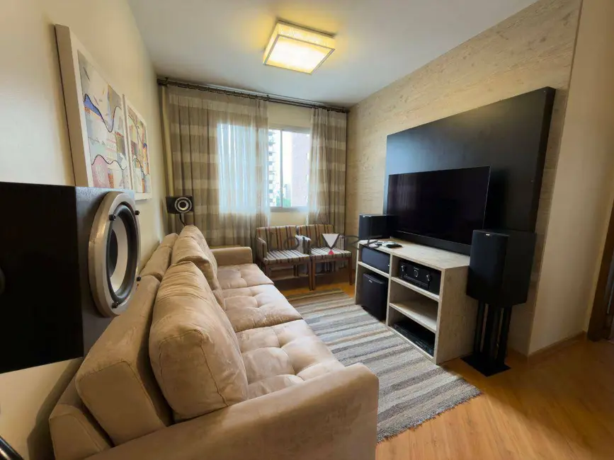 Foto 2 de Apartamento com 3 quartos à venda, 77m2 em Moema, São Paulo - SP