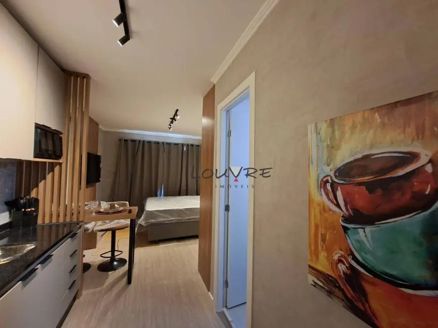 Foto 3 de Kitnet com 1 quarto para alugar, 25m2 em Vila Olímpia, São Paulo - SP