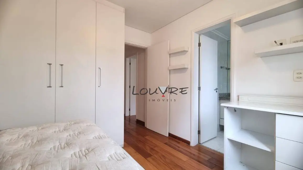 Apartamento com 3 quartos para alugar, 149m2 em Indianópolis, São Paulo - SP - imagem 4 Foto 4 de Apartamento com 3 quartos para alugar, 149m2 em Indianópolis, São Paulo - SP