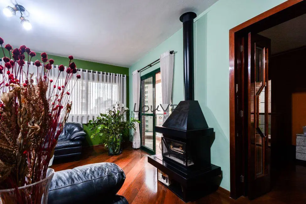 Apartamento com 4 quartos à venda, 222m2 em Moema, São Paulo - SP - imagem 8 Foto 8 de Apartamento com 4 quartos à venda, 222m2 em Moema, São Paulo - SP