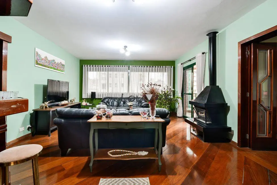 Apartamento com 4 quartos à venda, 222m2 em Moema, São Paulo - SP - imagem 2 Foto 2 de Apartamento com 4 quartos à venda, 222m2 em Moema, São Paulo - SP