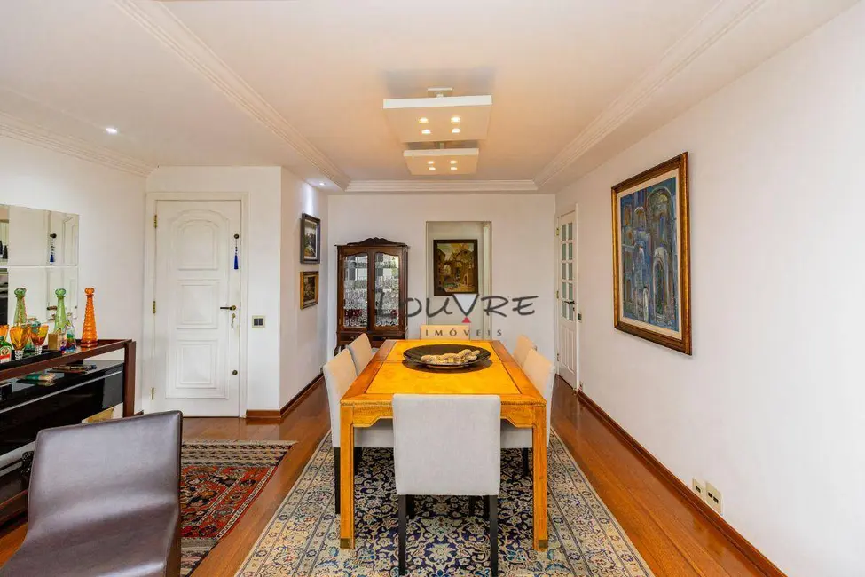 Foto 9 de Apartamento com 4 quartos à venda, 222m2 em Vila Nova Conceição, São Paulo - SP