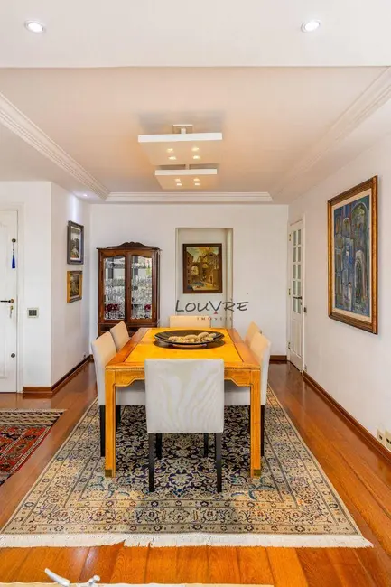 Foto 8 de Apartamento com 4 quartos à venda, 222m2 em Vila Nova Conceição, São Paulo - SP
