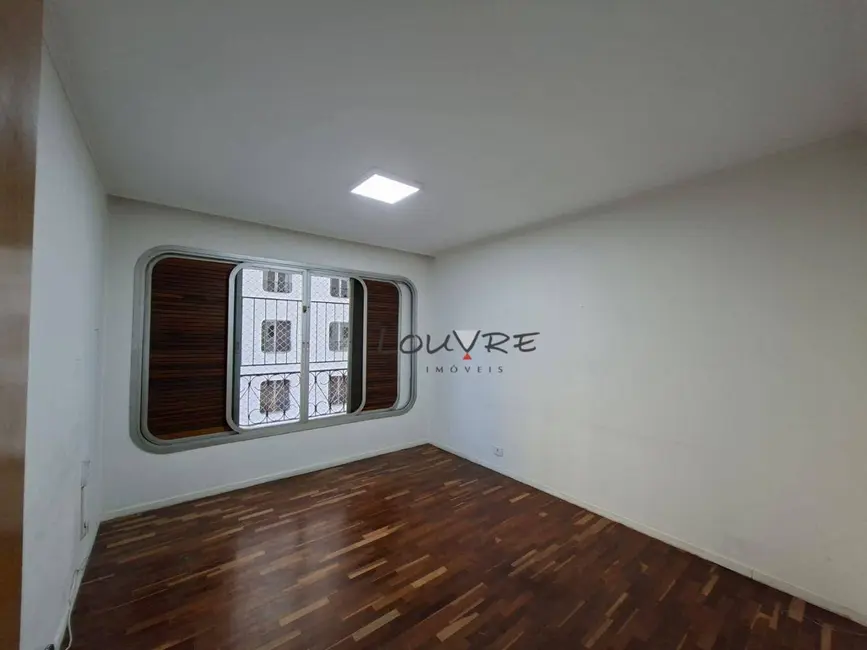 Apartamento com 3 quartos para alugar, 128m2 em Vila Nova Conceição, São Paulo - SP - imagem 6 Foto 6 de Apartamento com 3 quartos para alugar, 128m2 em Vila Nova Conceição, São Paulo - SP