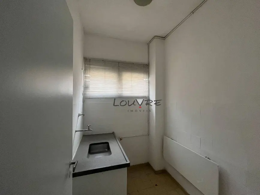 Foto 2 de Kitnet com 1 quarto para alugar, 33m2 em República, São Paulo - SP