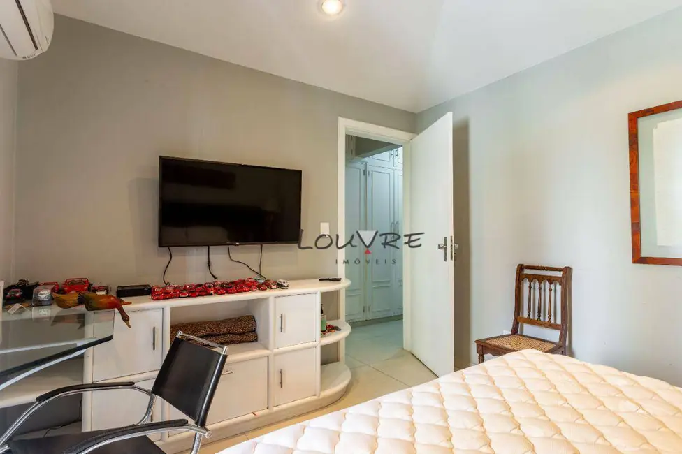Apartamento com 3 quartos à venda, 141m2 em Vila Nova Conceição, São Paulo - SP - imagem 7 Foto 7 de Apartamento com 3 quartos à venda, 141m2 em Vila Nova Conceição, São Paulo - SP