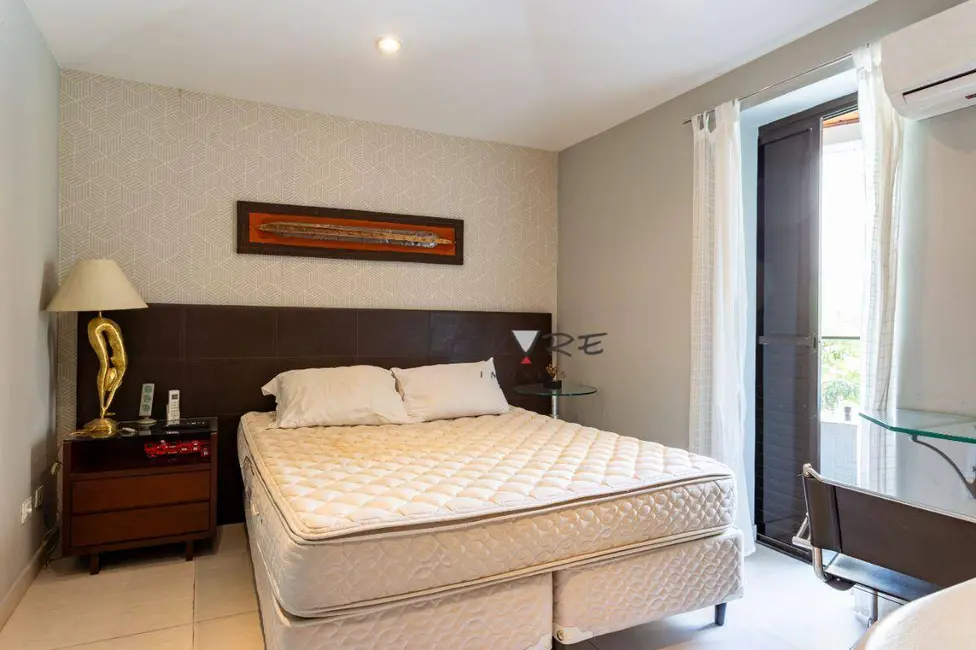 Apartamento com 3 quartos à venda, 141m2 em Vila Nova Conceição, São Paulo - SP - imagem 4 Foto 4 de Apartamento com 3 quartos à venda, 141m2 em Vila Nova Conceição, São Paulo - SP
