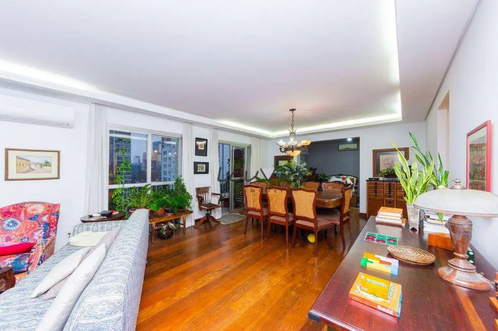 Foto 2 de Apartamento com 4 quartos à venda, 180m2 em Campo Belo, São Paulo - SP