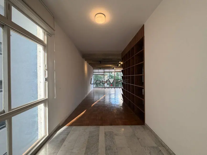 Foto 4 de Apartamento com 2 quartos para alugar, 210m2 em Higienópolis, São Paulo - SP