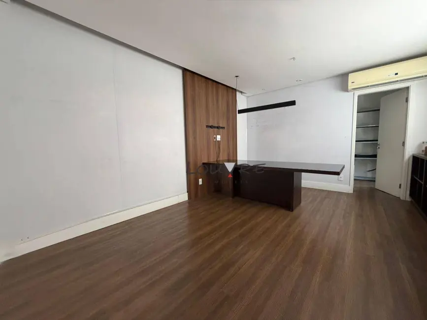 Casa para alugar, 180m2 em Vila Olímpia, São Paulo - SP - imagem 3 Foto 3 de Casa para alugar, 180m2 em Vila Olímpia, São Paulo - SP