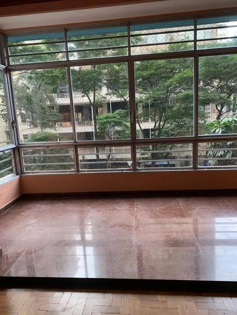 Apartamento com 2 quartos para alugar, 108m2 em República, São Paulo - SP - imagem 6 Foto 6 de Apartamento com 2 quartos para alugar, 108m2 em República, São Paulo - SP