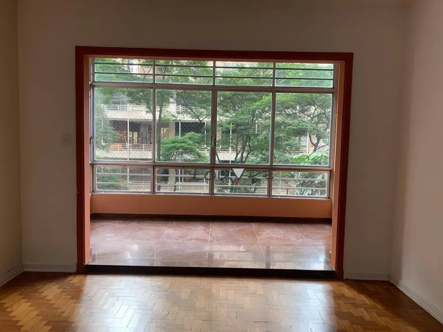 Apartamento com 2 quartos para alugar, 108m2 em República, São Paulo - SP - imagem 4 Foto 4 de Apartamento com 2 quartos para alugar, 108m2 em República, São Paulo - SP