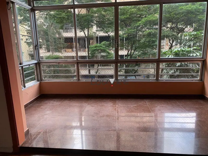Apartamento com 2 quartos para alugar, 108m2 em República, São Paulo - SP - imagem 5 Foto 5 de Apartamento com 2 quartos para alugar, 108m2 em República, São Paulo - SP