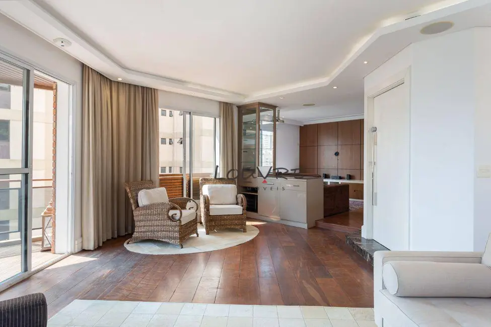 Apartamento com 3 quartos à venda, 206m2 em Vila Nova Conceição, São Paulo - SP - imagem 3 Foto 3 de Apartamento com 3 quartos à venda, 206m2 em Vila Nova Conceição, São Paulo - SP