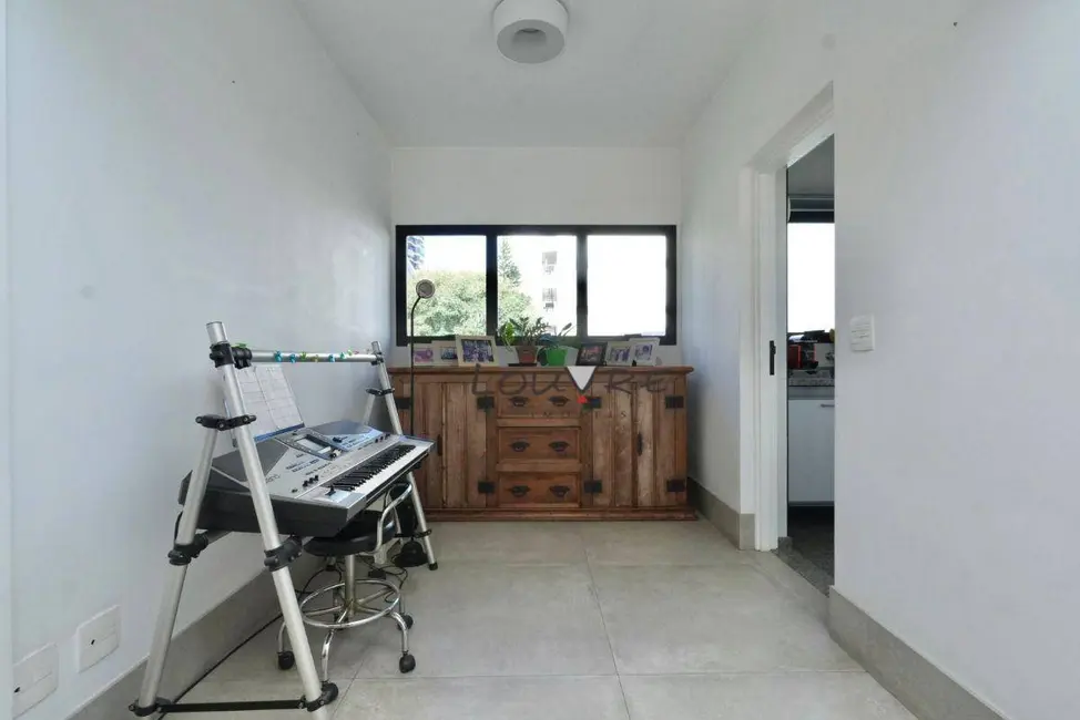 Apartamento com 4 quartos à venda, 226m2 em Higienópolis, São Paulo - SP - imagem 8 Foto 8 de Apartamento com 4 quartos à venda, 226m2 em Higienópolis, São Paulo - SP