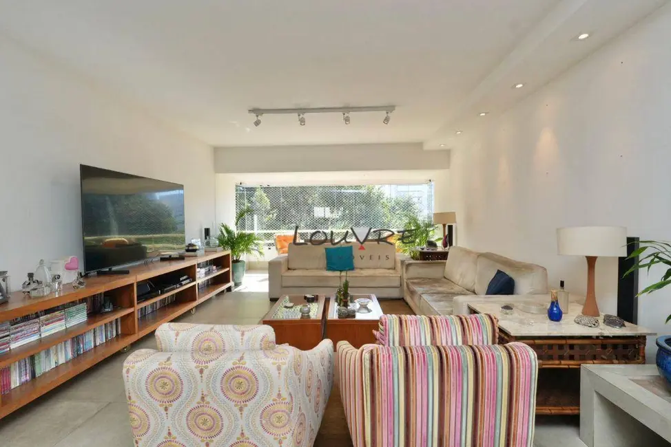 Apartamento com 4 quartos à venda, 226m2 em Higienópolis, São Paulo - SP - imagem 2 Foto 2 de Apartamento com 4 quartos à venda, 226m2 em Higienópolis, São Paulo - SP
