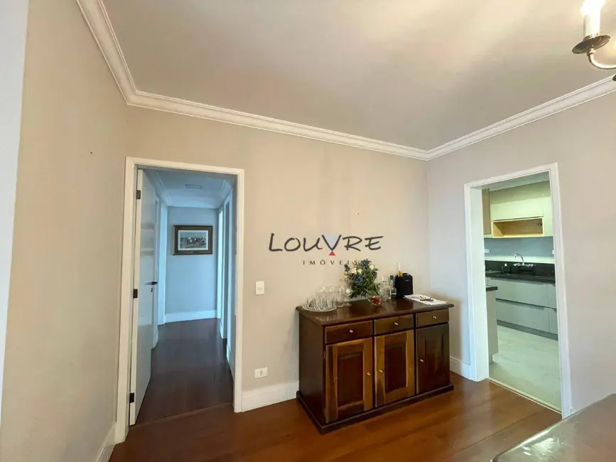 Foto 2 de Apartamento com 3 quartos para alugar, 230m2 em Indianópolis, São Paulo - SP