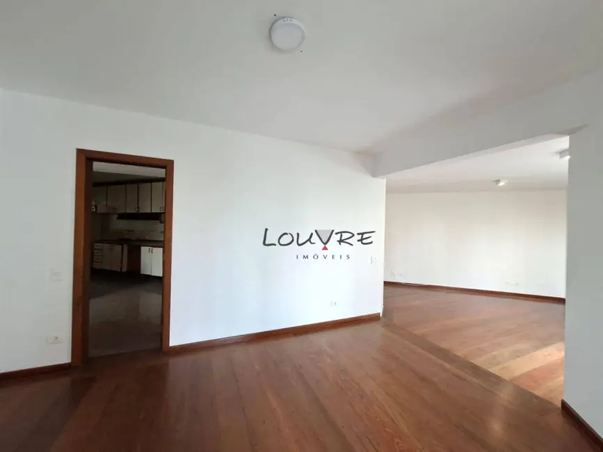 Apartamento com 3 quartos à venda, 149m2 em Moema, São Paulo - SP - imagem 6 Foto 6 de Apartamento com 3 quartos à venda, 149m2 em Moema, São Paulo - SP