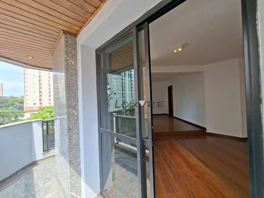 Apartamento com 3 quartos à venda, 149m2 em Moema, São Paulo - SP - imagem 4 Foto 4 de Apartamento com 3 quartos à venda, 149m2 em Moema, São Paulo - SP