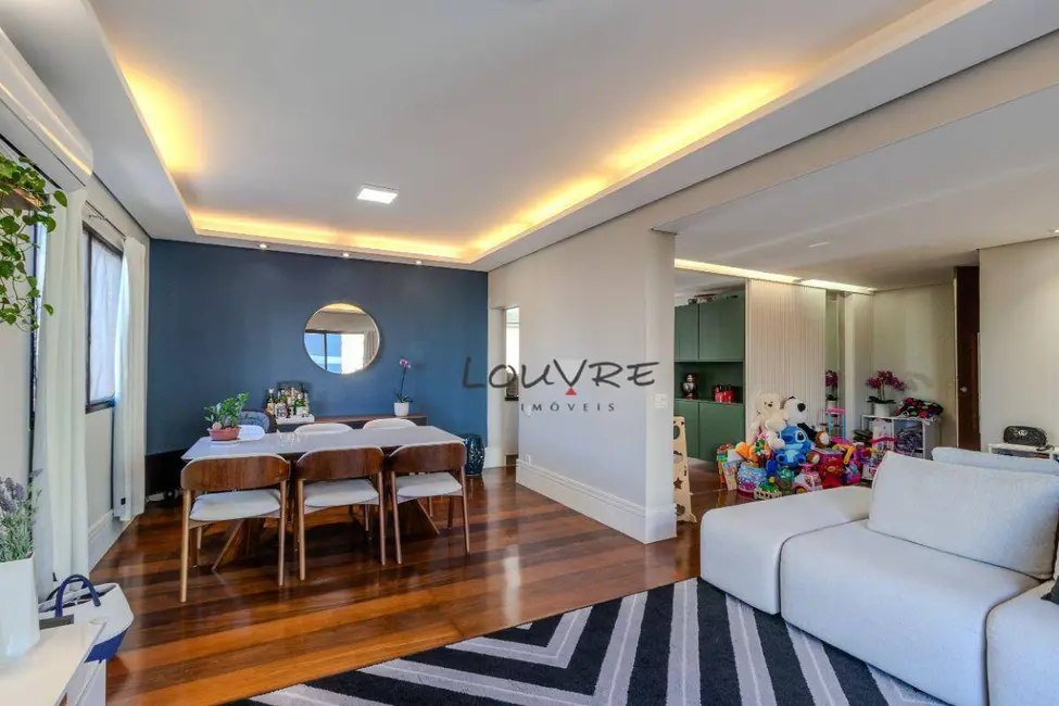 Apartamento com 3 quartos à venda, 134m2 em Moema, São Paulo - SP - imagem 3 Foto 3 de Apartamento com 3 quartos à venda, 134m2 em Moema, São Paulo - SP