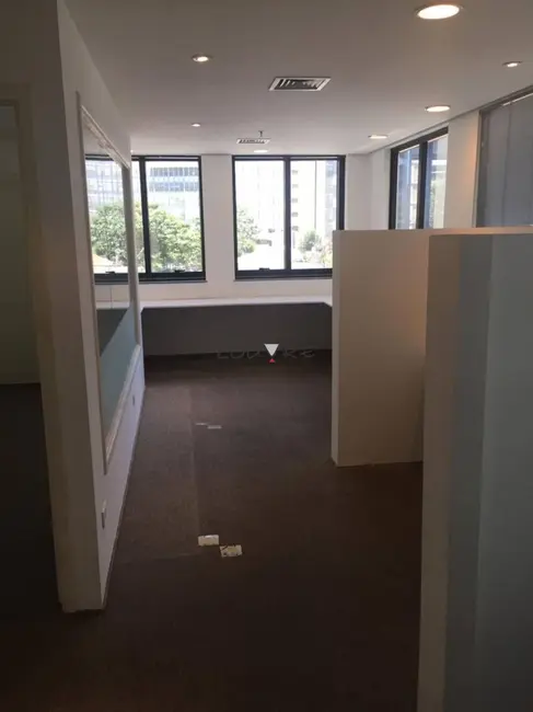Foto 2 de Loft / Flat à venda, 60m2 em Itaim Bibi, São Paulo - SP