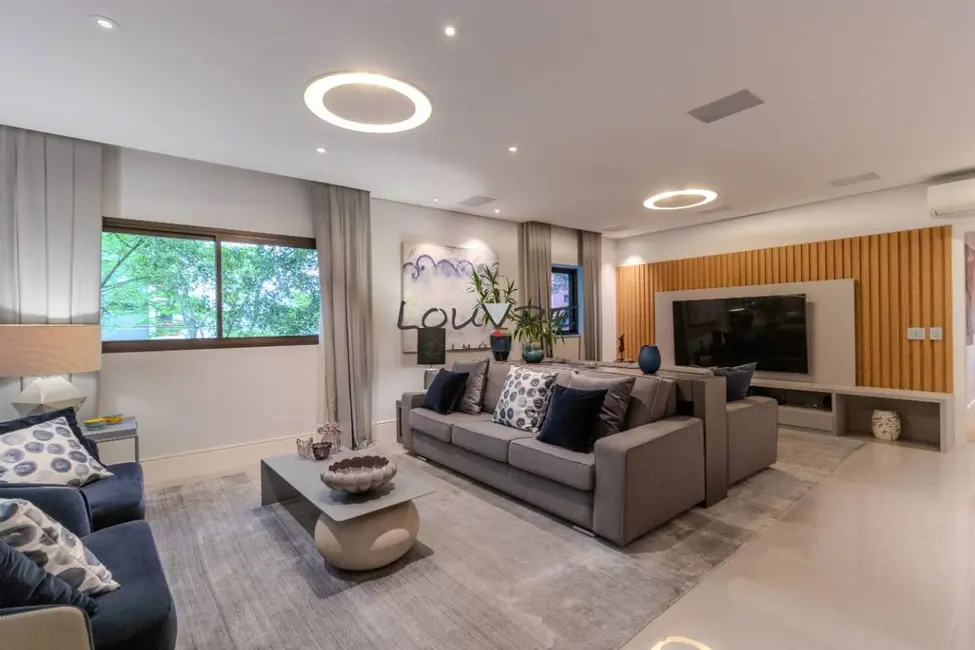 Apartamento com 3 quartos à venda, 264m2 em Moema, São Paulo - SP - imagem 1 Foto 1 de Apartamento com 3 quartos à venda, 264m2 em Moema, São Paulo - SP