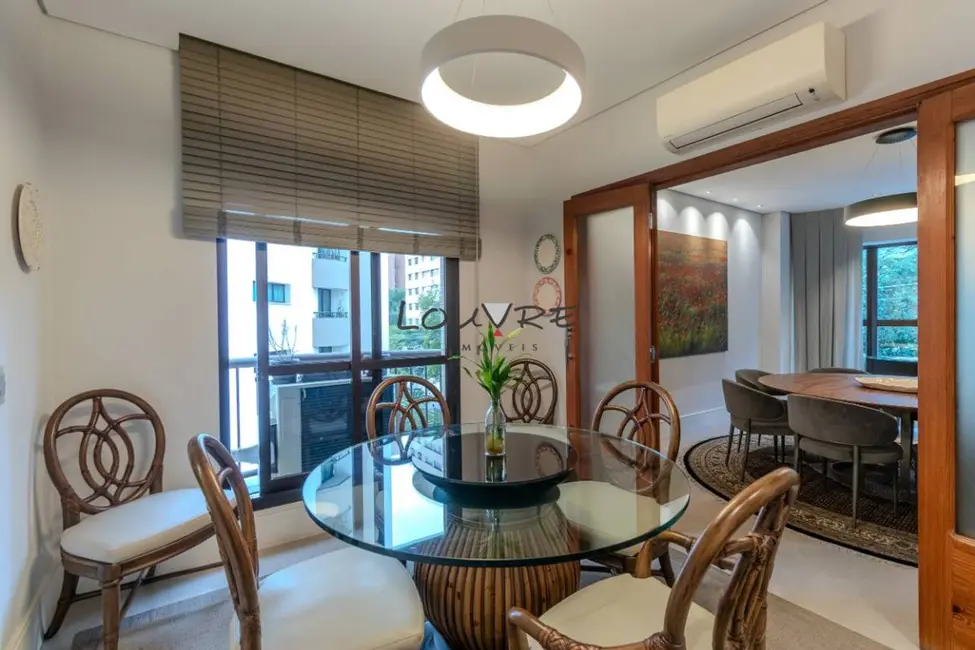 Apartamento com 3 quartos à venda, 264m2 em Moema, São Paulo - SP - imagem 9 Foto 9 de Apartamento com 3 quartos à venda, 264m2 em Moema, São Paulo - SP