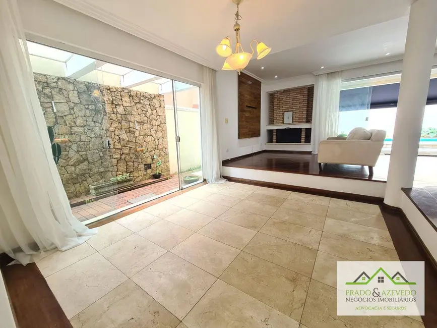 Casa com 3 quartos à venda, 350m2 em Jardim Leonor, São Paulo - SP - imagem 1 Foto 1 de Casa com 3 quartos à venda, 350m2 em Jardim Leonor, São Paulo - SP