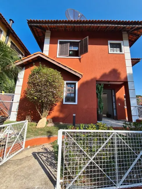 Foto 3 de Casa de Condomínio com 4 quartos à venda e para alugar, 302m2 em Jardim Ana Estela, Carapicuiba - SP