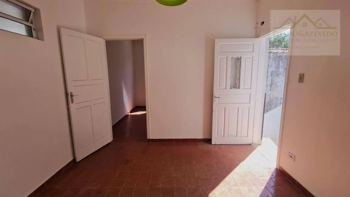 Foto 2 de Casa com 2 quartos para alugar, 60m2 em Vila Suzana, São Paulo - SP