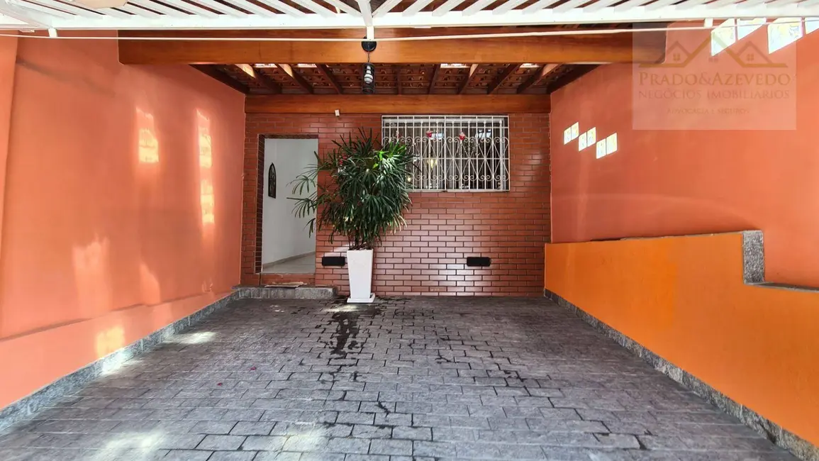 Casa com 2 quartos à venda, 125m2 em Vila Morse, São Paulo - SP - imagem 3 Foto 3 de Casa com 2 quartos à venda, 125m2 em Vila Morse, São Paulo - SP